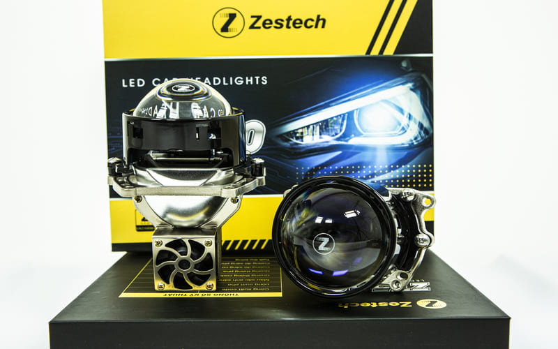 Den-bi-led-zestech Den-bi-led-zestech