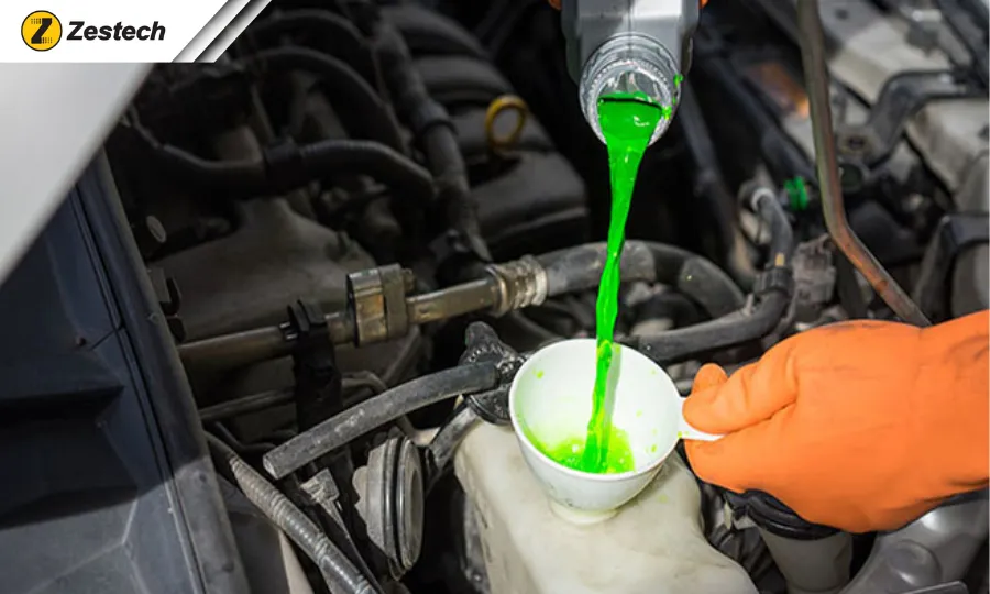 Bước 3 Thực hiện thay nước làm mát mới cho xe