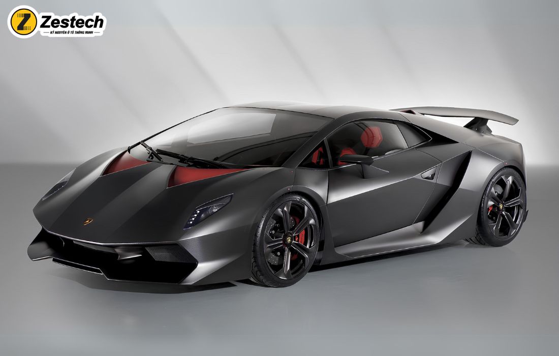 Lamborghini Sesto Elemento ra mắt vào năm 2010. tại Triển lãm ô tô Paris