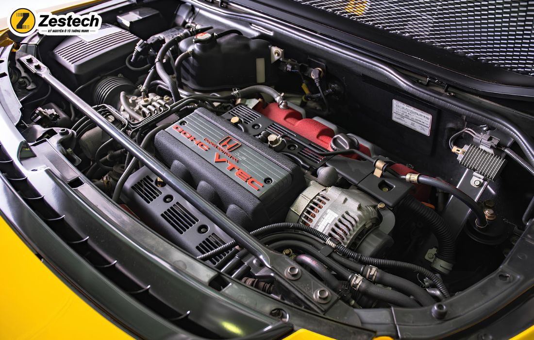 Honda Acura NSX được trang bị động cơ V6 tăng áp kép 3 mô tơ điện