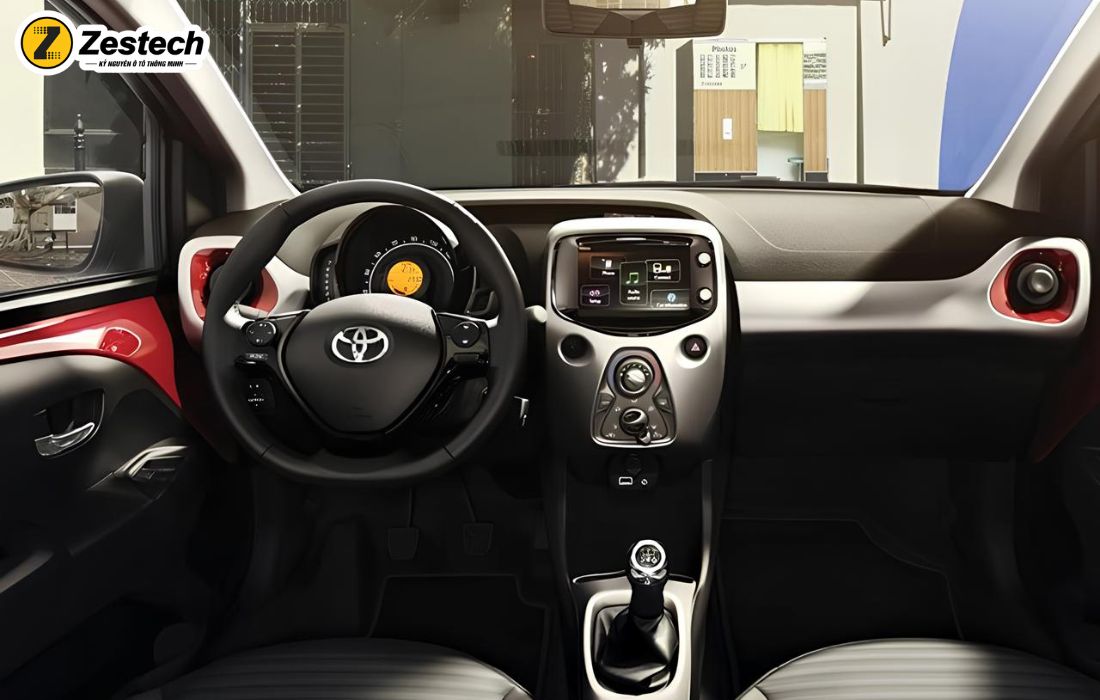 Không gian nội thất của Toyota Aygo có thiết kế năng động
