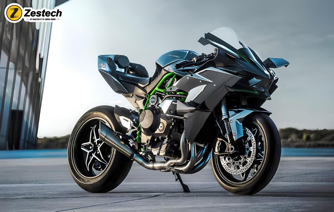 Thoạt nhìn Kawasaki Ninja H2R có thiết kế vô cùng mạnh mẽ