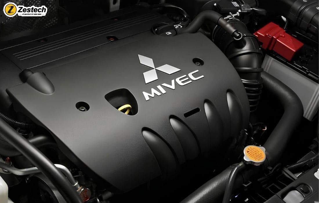 Mitsubishi Pajero Sport 2022 trang bị động cơ MIVEC dung tích 2.4L