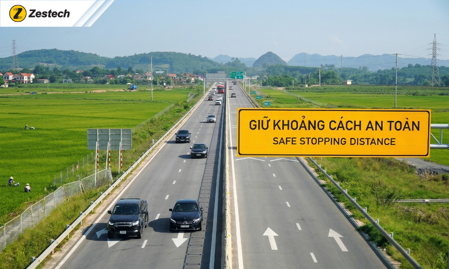 Nguyên tắc lái xe đường lên cao tốc & các quy định, biển báo khi lưu thông 4 Khoảng cách trên đường cao tốc