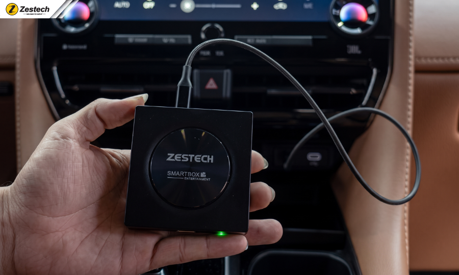 So sánh 5 dòng Android Box ô tô chính hãng 2026 2 Android Box ô tô lắp được trên những dòng xe có Apple Carplay/Android Auto