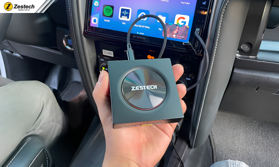 Android Box xe điện là thiết bị giúp chuyển đổi HĐH của màn hình zin